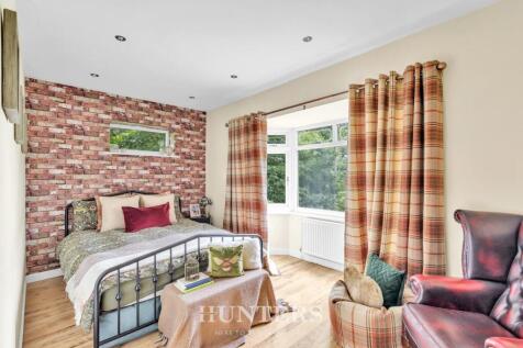 Heywood Old Road (8).jpg