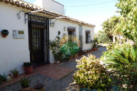 3 Bedroom Semi-Detached For Sale-PAL06-7