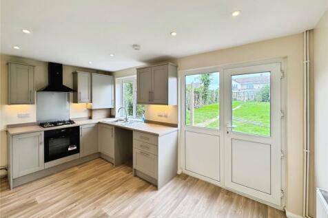 4-bed semi-detached on St. Richards Road, Deal, Kent, CT14, £1,400/mo