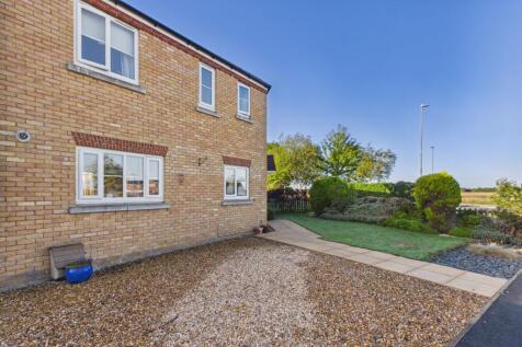 Ewemove-Spalding-2 Derwent Way Front View of House