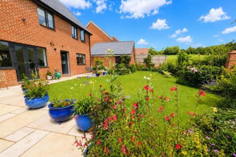 40 Red Clover Road - Garden 2.jpg