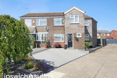 8 Maycroft Front-...