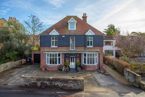 Birchington, CT7 - property photo