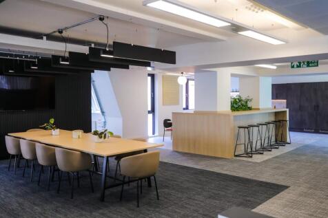 Cabin 42 One Valpy Reading 7th June 2023114.JPG