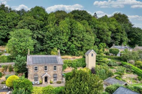 Drone - front of the home.jpg