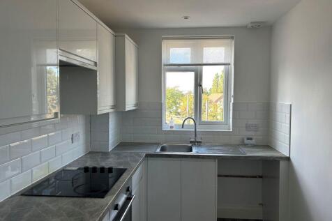 Wells Avenue - ONLINE ENQUIRIES ONLY photo 2