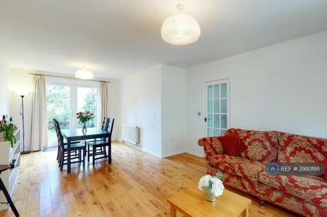 3-bed terraced on Clarence Avenue, London, SW4, £2,700/mo