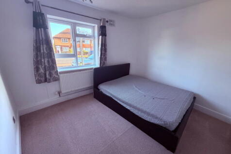 Langham Court, Station Approach, South Ruislip, Ruislip photo 3