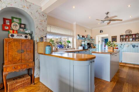A10 - 13 Barcombe Heights - 260224.jpg