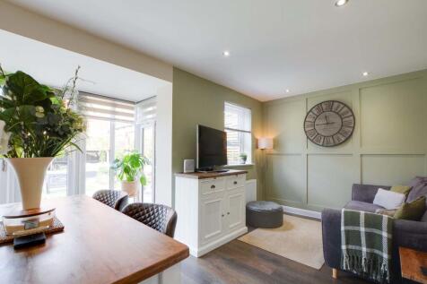 Open Plan Living Fitted Dining Kitchen