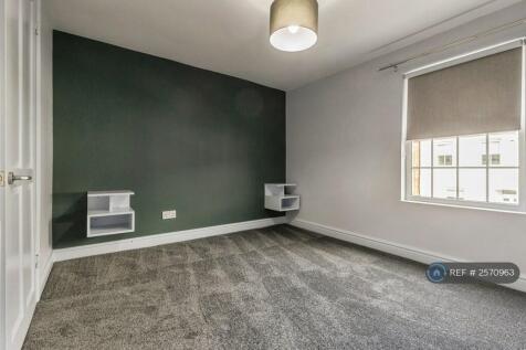 Front Master Bedroom 
