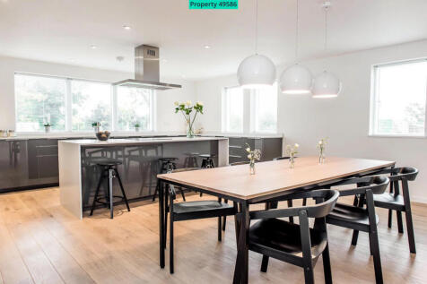 Kitchen dining
