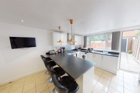 Kitchen/ Lounge
