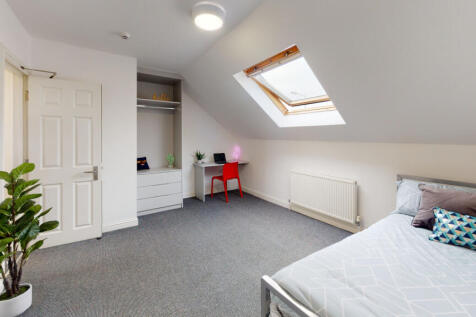 5-bed house on Wellington Road, Liverpool, £3,228/mo