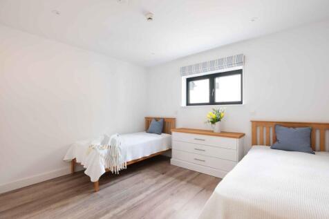 67e6ae3e479a8_Beachside-3-28