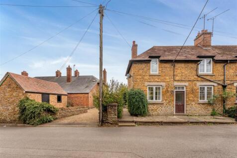 Jasmine Cottage, 1 New Terrace, Byfield-4.jpg