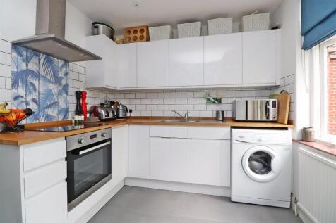 Lemsford Road, St. Albans, Hertfordshire, AL1 photo 3
