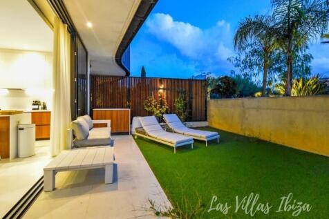 Cozy_outdoor_area