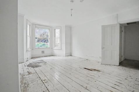 Flat 1 Marshall House, 2 Dorncliffe Road, London, SW6 5LF