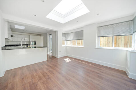 Kitchen/Breakfast Rm