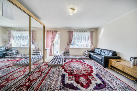 1359281-5-68dbd89...