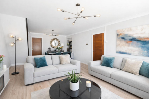living &amp; Dining room