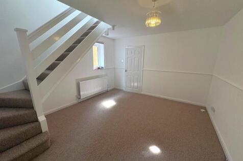 ST DUNSTANS RISE, WEST HUNSBURY - NN4 photo 5