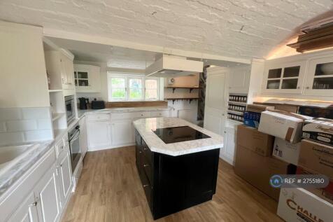 The Village, Kidderminster, DY11 photo 4
