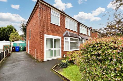Bury, BL9 - property photo