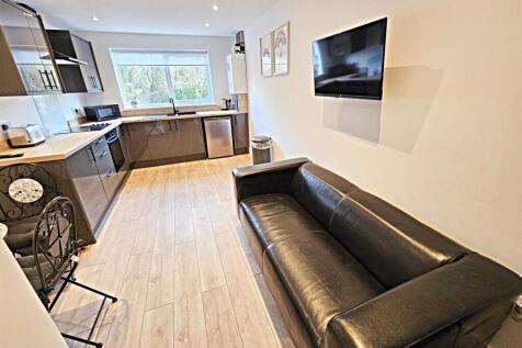 Open Plan Lounge/Kitchen