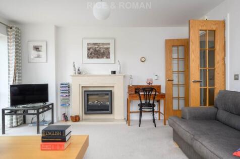 Austin Place, Weybridge photo 3