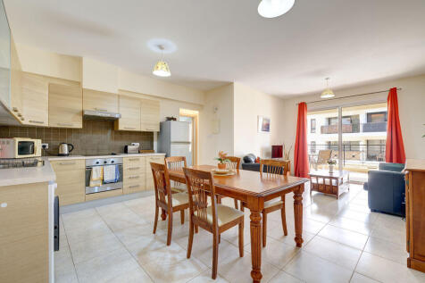 Lounge Kitchen...