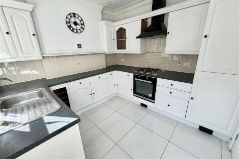 Alder Road, Poole photo 3