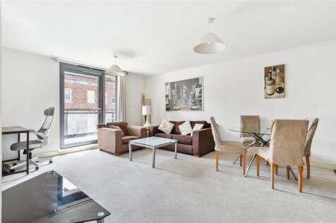 London, E1W - property photo