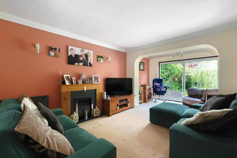 21 Ashbury Drive ...
