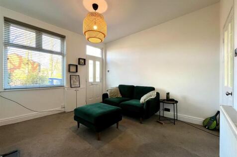 Harley Road, Sale photo 5