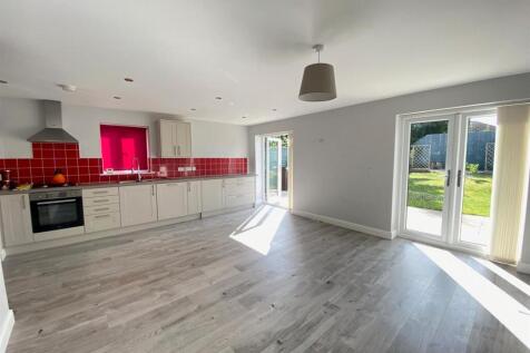 Open Plan Kitchen Living Room.jpg