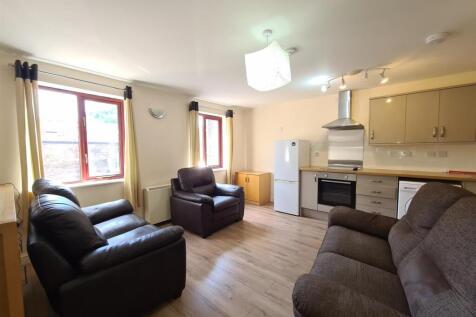 2 Chapel Court