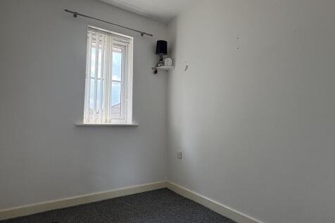27 Barlow Close photo 4