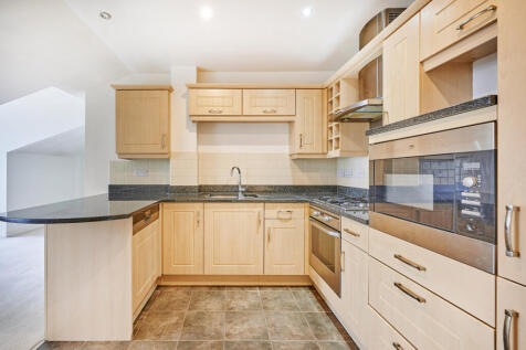 Russet Drive, St Albans, Herts, AL4 photo 4