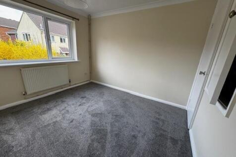 20 OVERCOMBE BEDROOM NEW.jpg