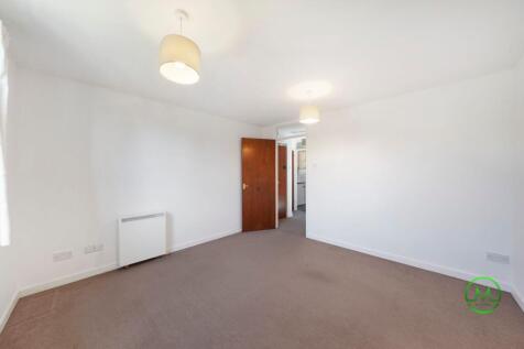 1 bed flat for sale Chichester Court, Harrow HA2