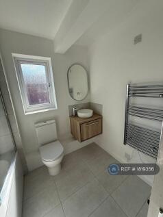 Lower Earley, Reading, RG6 photo 5