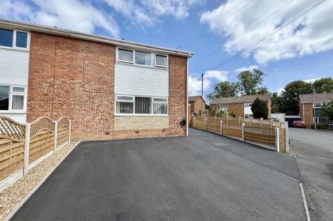 Bramleys - Water Royd Crescent - Mirfield (3).jpeg