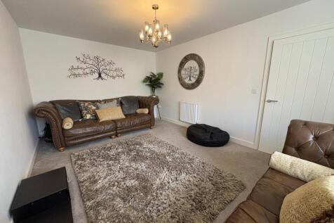 Wheatcroft Drive, Edwalton, Nottingham photo 3