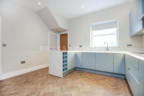 May Avenue, Ryton, NE40 photo 4