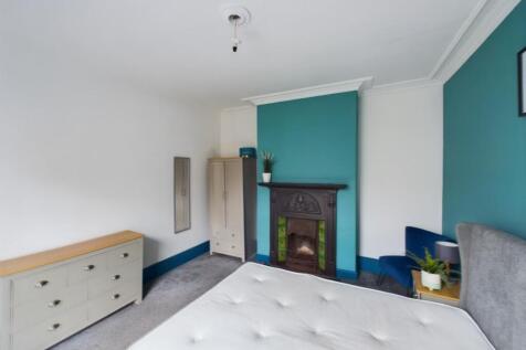 Room 1-a.jpg