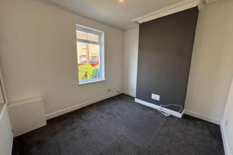 Willingham Street, Grimsby photo 3