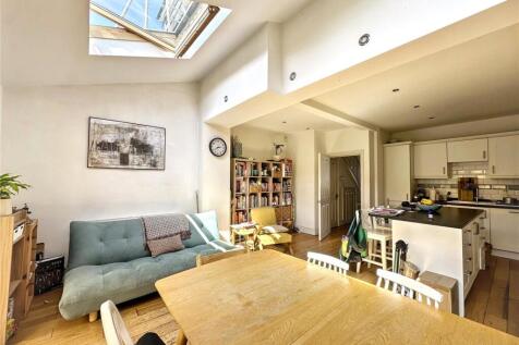 Lower Downs Road, Wimbledon, SW20 photo 3