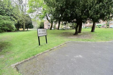 Communal Surroundings